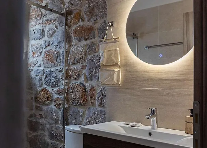 Elevi Mare Apartment Tiros