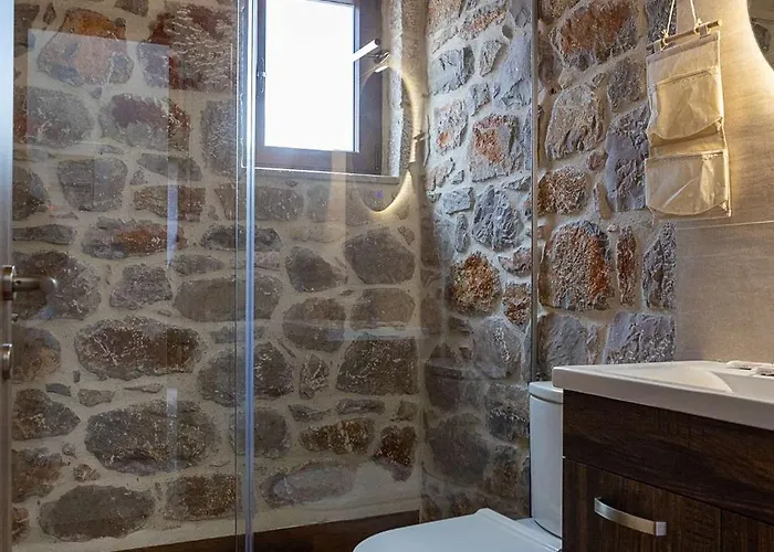 Elevi Mare Apartment Tiros
